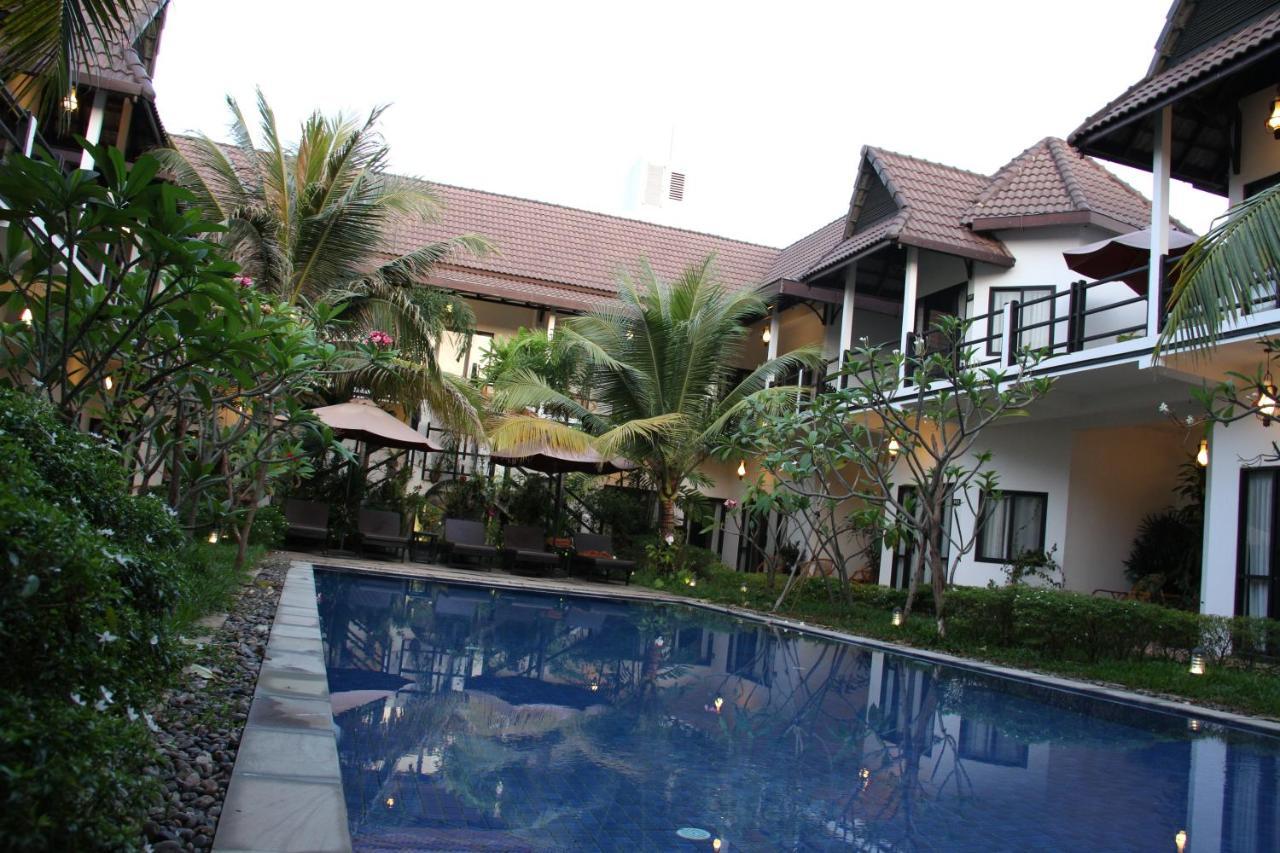 S.R Sofia Villa Hotel Siem Reap Exteriör bild